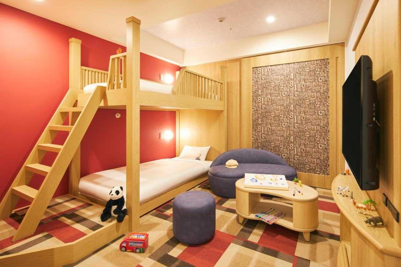 Art Hotel Osaka Bay Tower