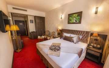 هتل کیانا مشهد